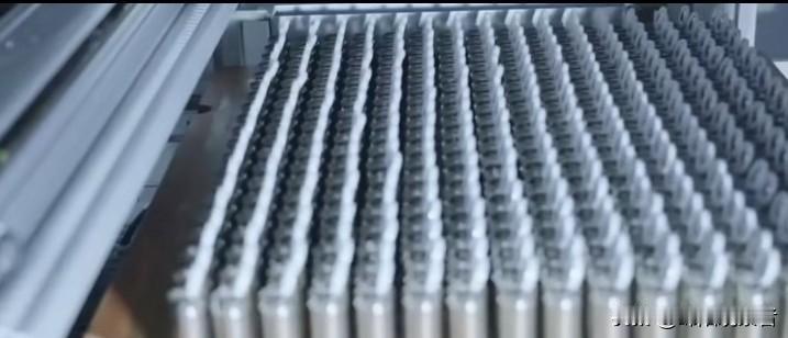 “外行看热闹，内行看门道”，中国的技术出口禁令正在锁死印度的未来。
很多人只看到