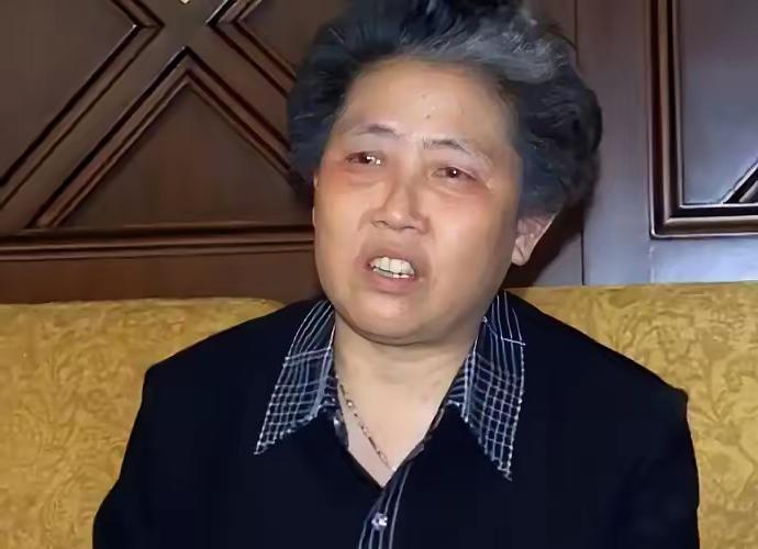 机器挑辣椒本事再强，
也绕不开一道人心考题。
很多人不是抵触企业升级设备，大家心