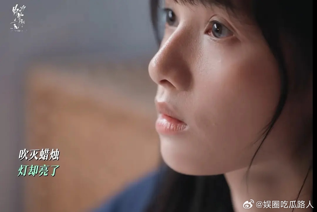 为什么总说张婧仪发腮，我印象中她一直都是方圆脸😂 