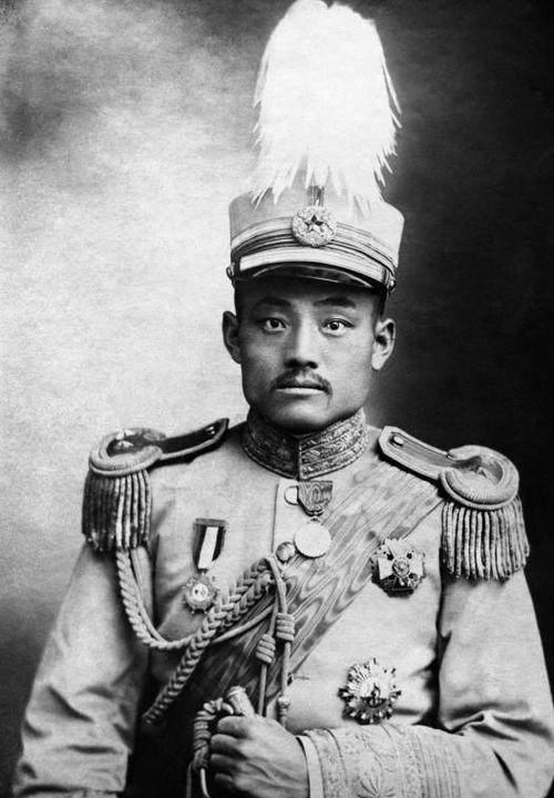[微风]1918年，好色的张敬尧，看上了曾国藩的曾孙女，想仗势强娶。没想到一进门