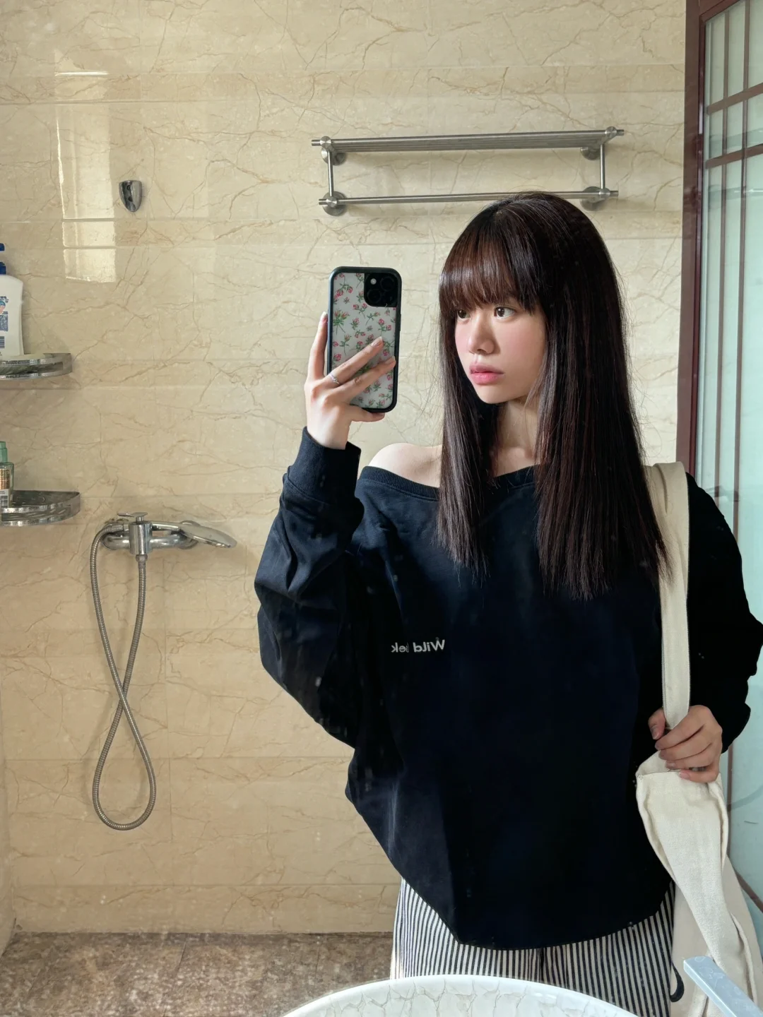 帅气自拍🤳