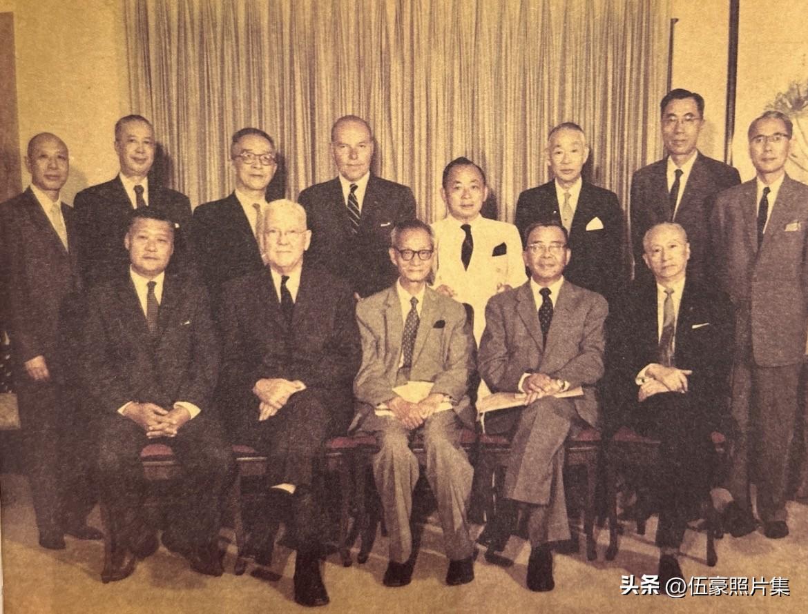 1960年9月2日，中基会在华盛顿召开第三十一次年会。前排左起：叶公超、赫契生、