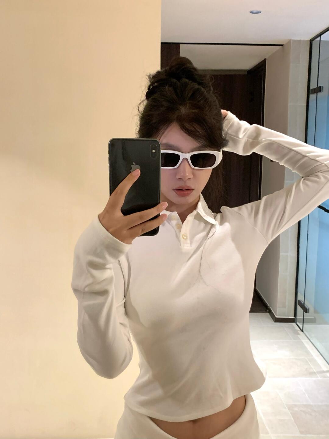 all white 🤍