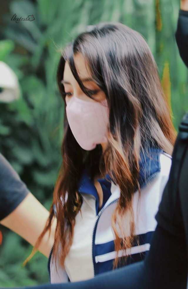 angelababy angelababy 与你相遇，是时光赠予我最珍贵的礼物，