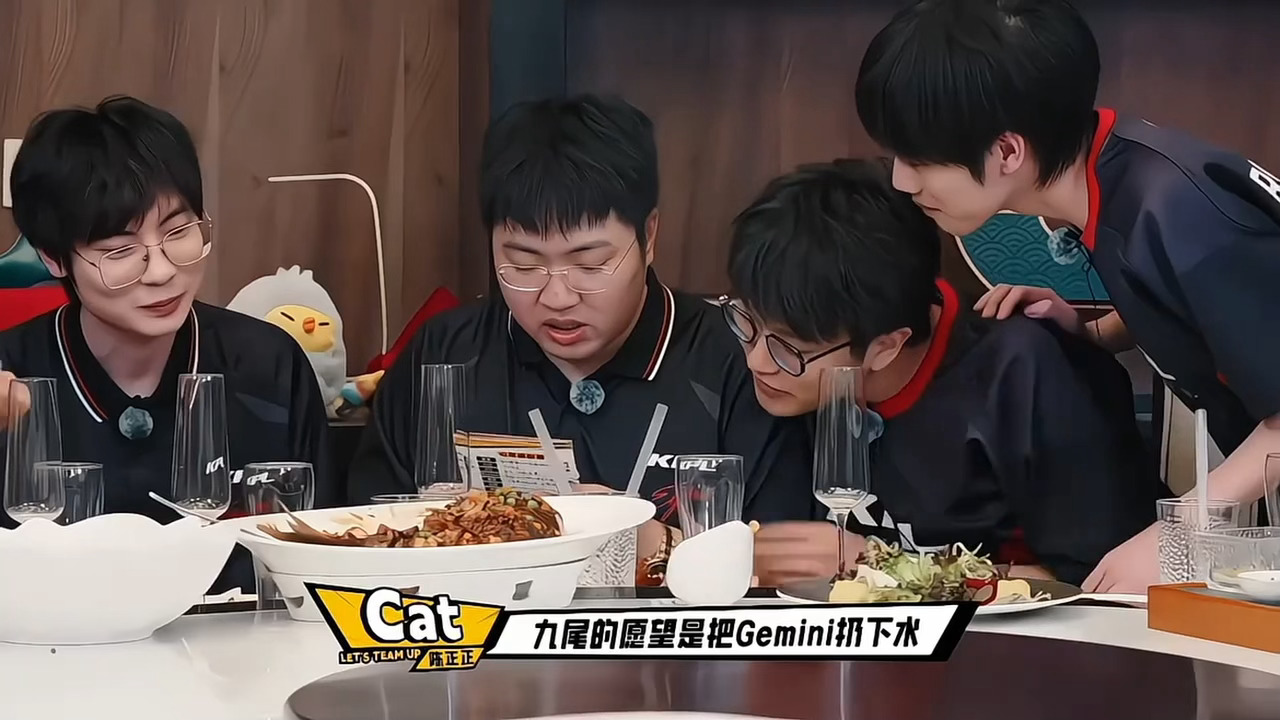 其实我们许心真好像还有欠账 