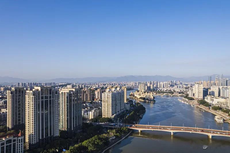 福州楼市：

市场需求其实并没有完全消失，7月福州五城区二手房网签3257套，成