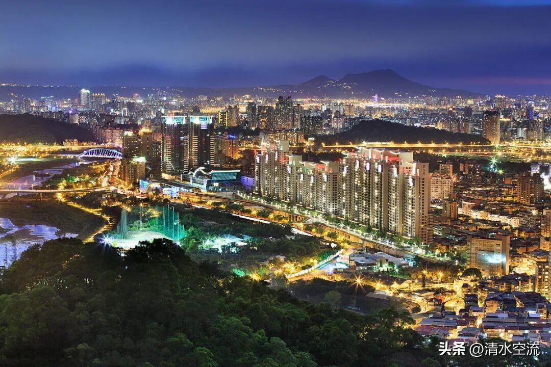 为了备战2026年11月底的“九合一”地方选举，3月18日，郑丽文与黄国昌正式代