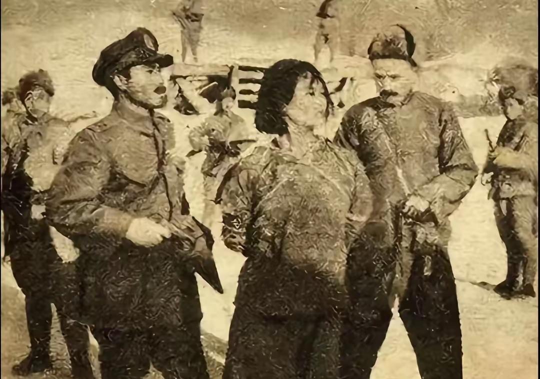 23岁母亲、身怀六甲，日寇当着她的面残忍杀害幼子！她至死未吐露一字机密
 
19