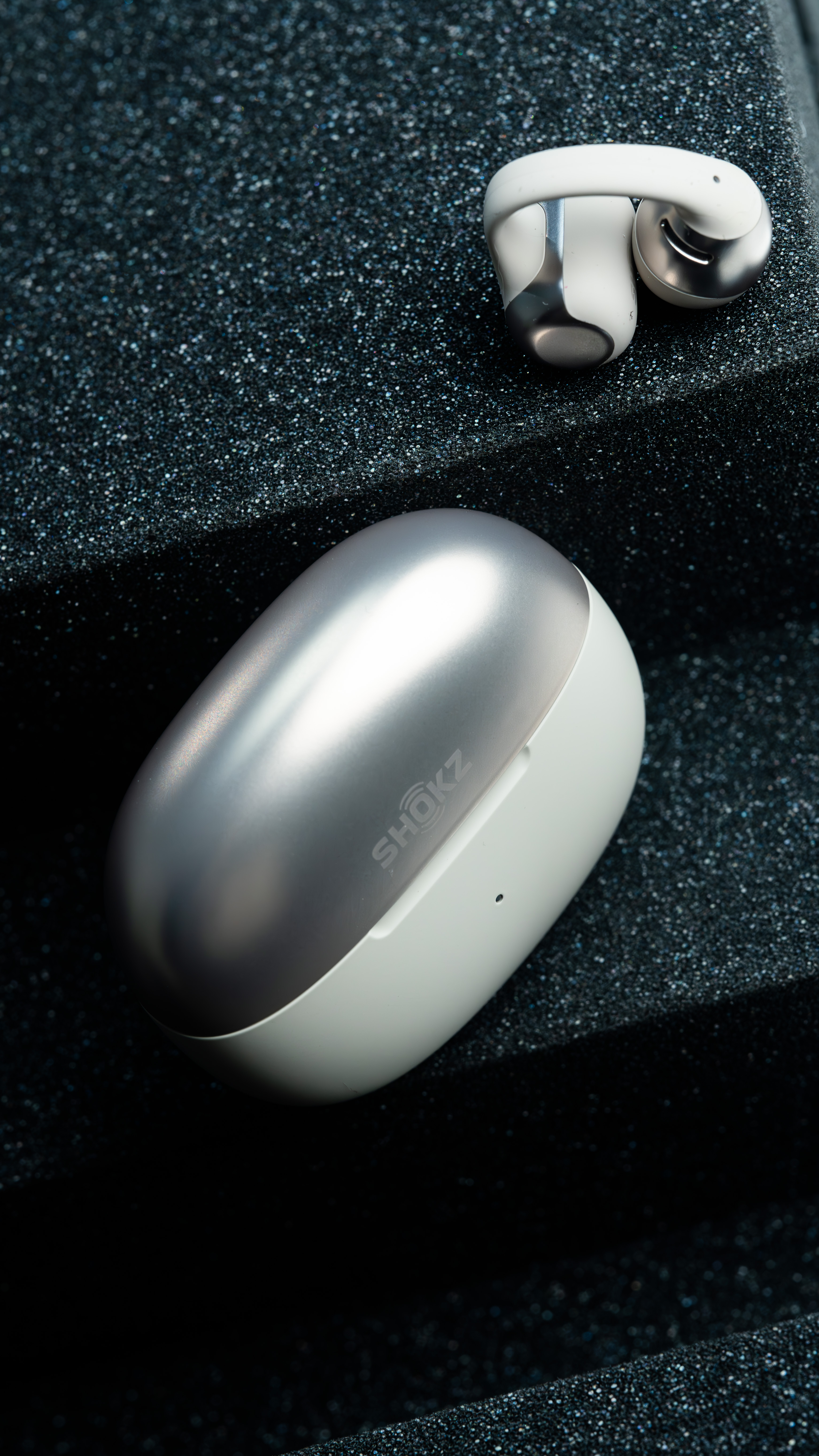 有线耳机爆火原因有线耳机杀回来了！不用充电、不会丢、插上就听，音质还抗打，149