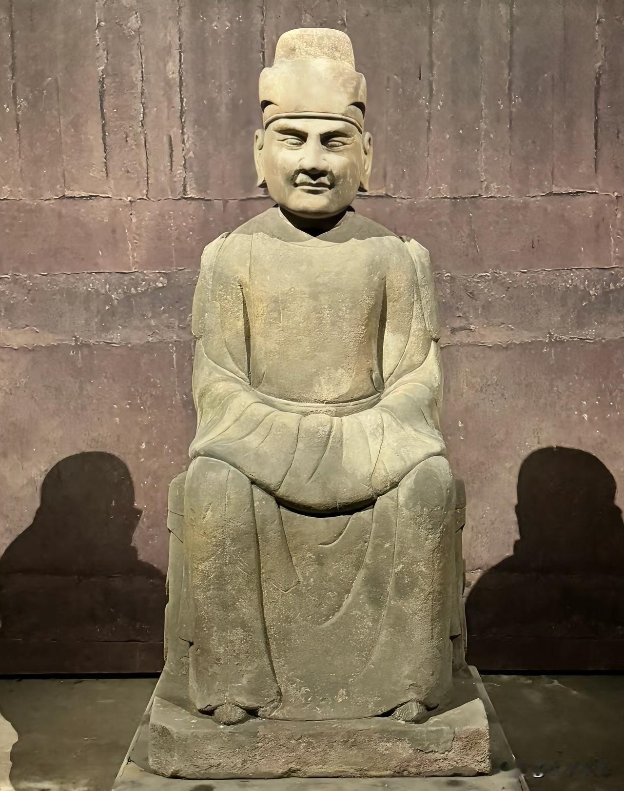他偷牛偷驴，却是个好皇帝。
他叫王建，是五代十国前蜀的开国皇帝。
他出身卑微，甚