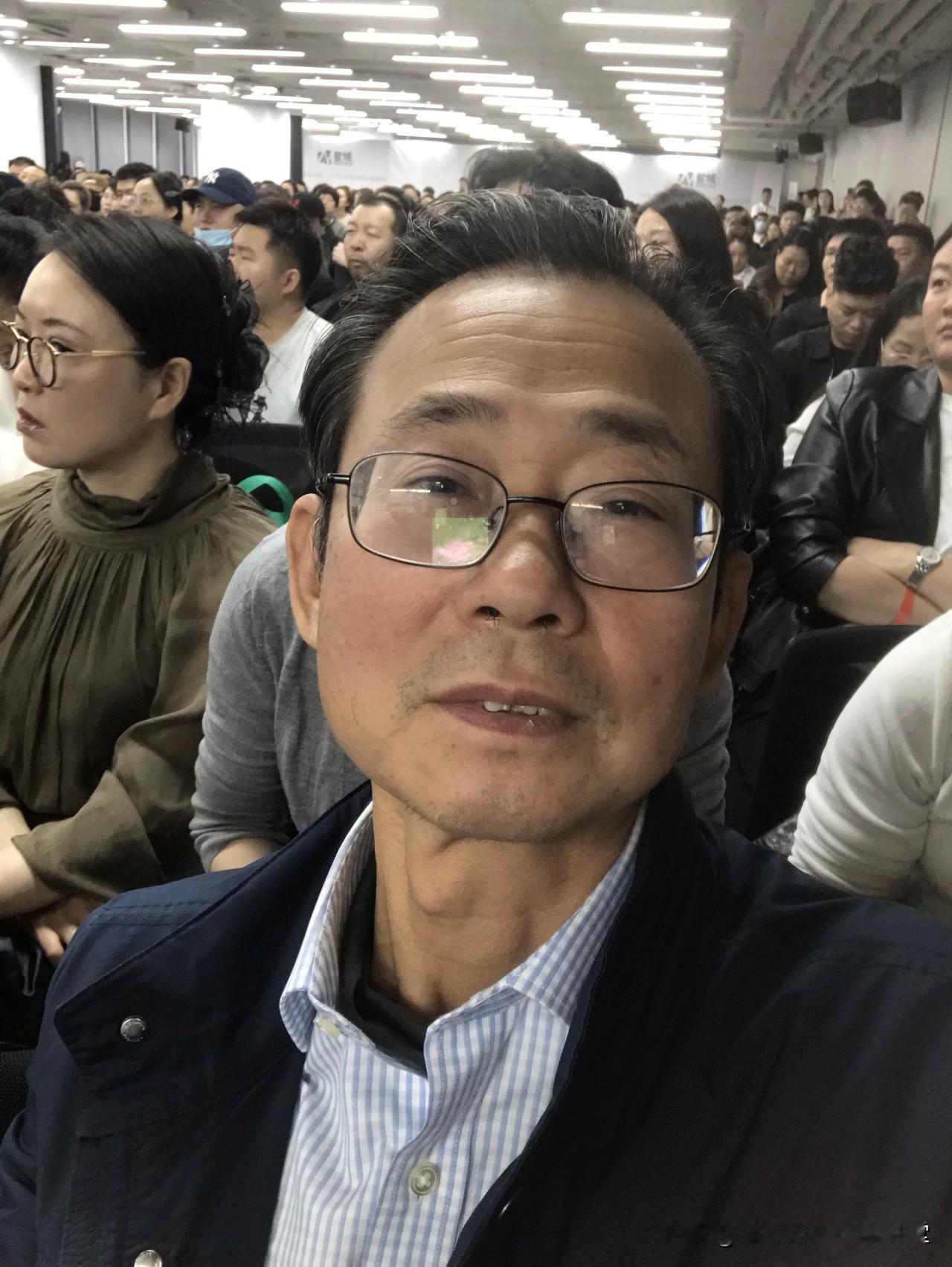 AI人工智能无法取代人类，人类的学习和再生能力与AI有着本质区别。2022年末C