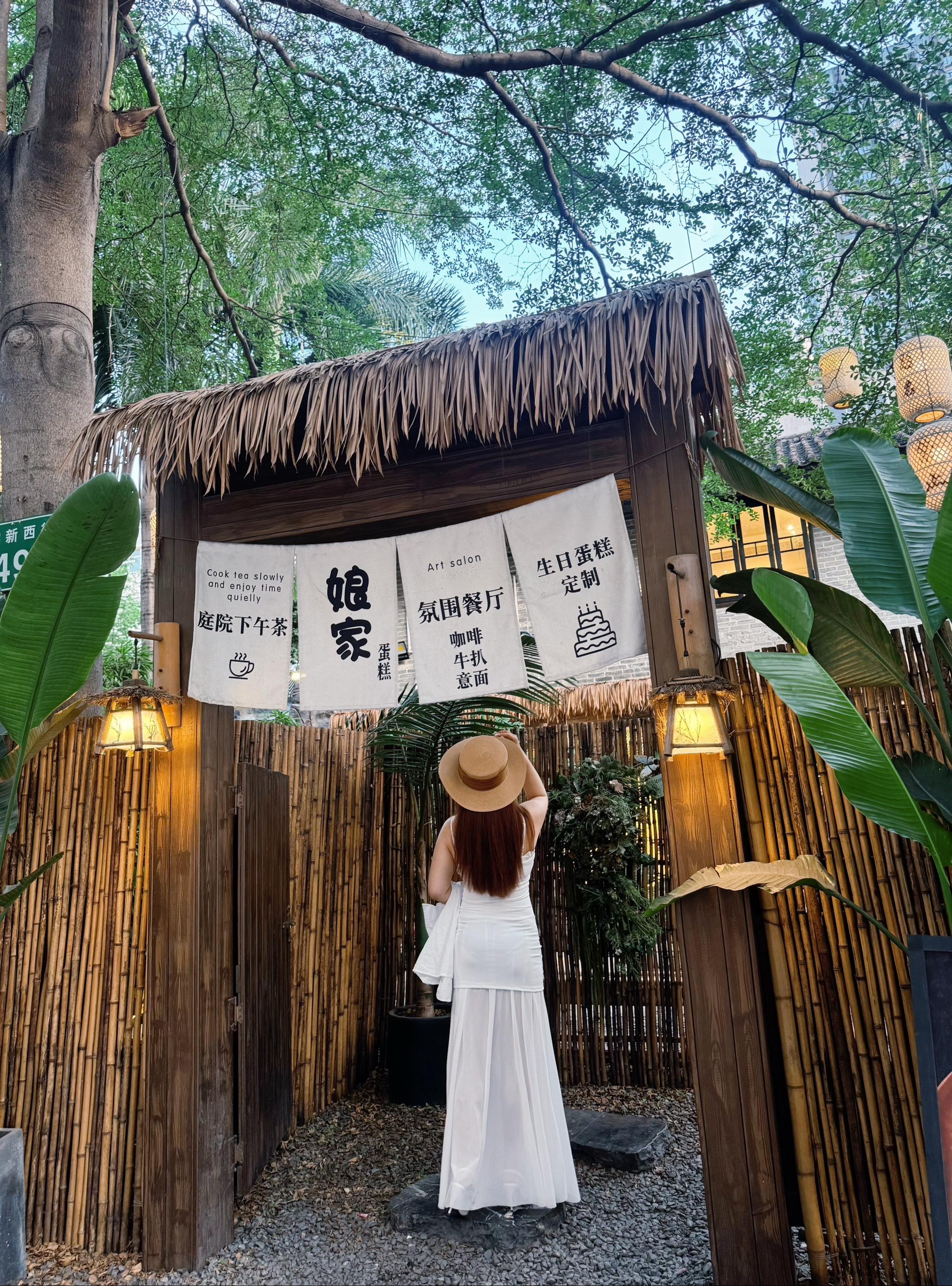 以前是一个黏人精、现在是方方面面都独立的女孩 一个人也可以走过四季、独...