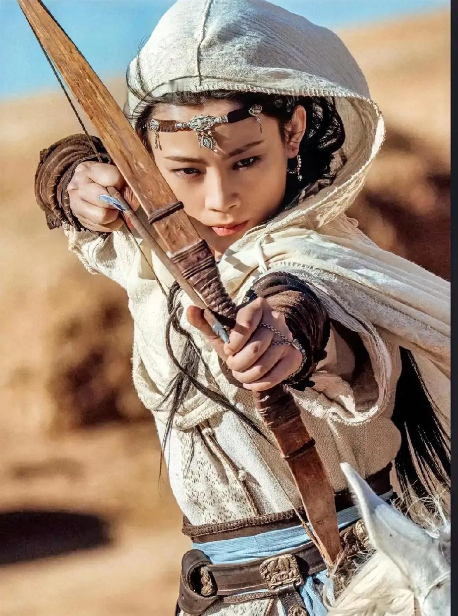 看了镖人，这剧真没有辜负袁和平导演，和编剧俞白眉。
这剧胆大，敢临时换陈丽君，要