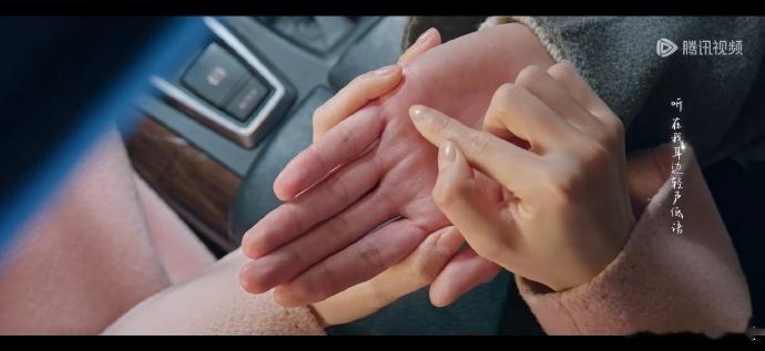 骄阳似我用爱打败性张力 暧昧期的细节太好嗑！一句 “我让你挑” 尽显尊重，林屿森