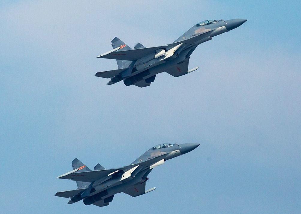 共参考18篇资料
北京时间8月23日，中埃“文明之鹰-2026”空军联合训练在埃