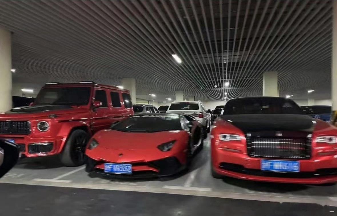 每日热议网红白冰偷税911.18万 想不明白，钱多到这种程度只是一个数字而已，这