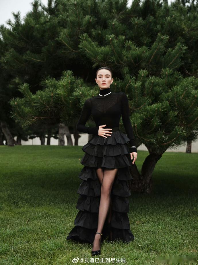 百花奖女星红毯高定杨幂 Zuhair Murad 2025春夏高定杨紫  Ale