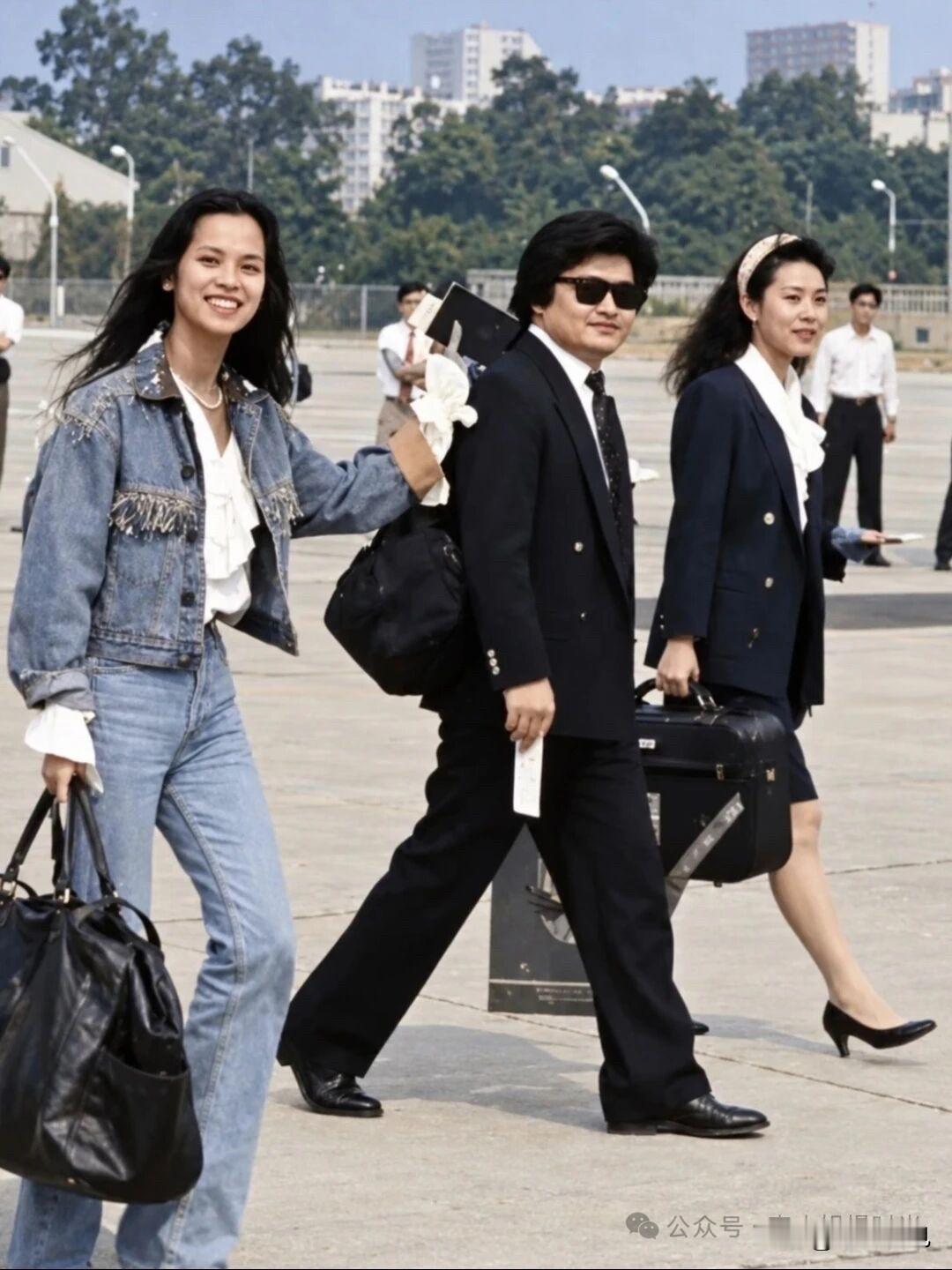1990年北京亚运会，《亚洲雄风》的激昂旋律传遍大江南北（它虽只是宣传曲，却成了