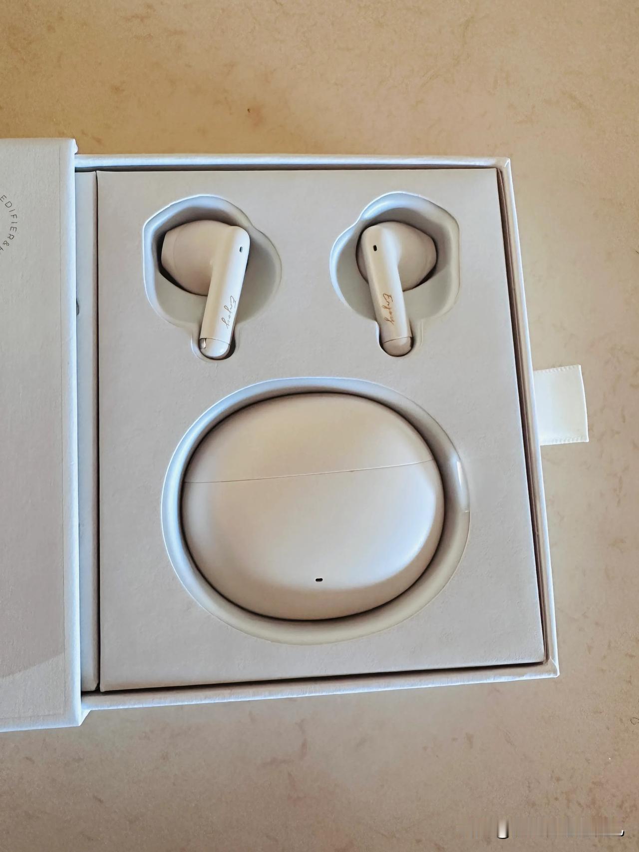 必须坐实“广州亲戚”这个名头。
懂的宝子举个爪爪[笑哭]