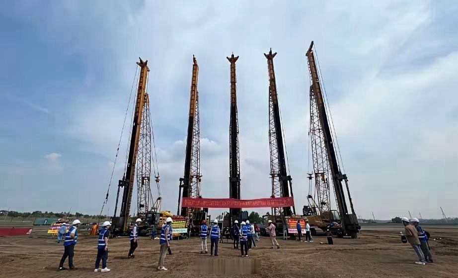 印尼"薅羊毛"，中企刚建好厂就"关门打狗"。中国企业刚砸下120亿美元，在印尼把