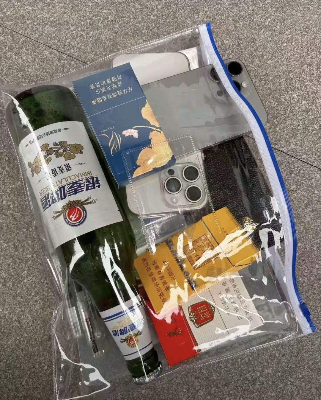 我马上要高孝了  大家帮我看看还有没有没带的  这次真的对我很重要  大家可以跟