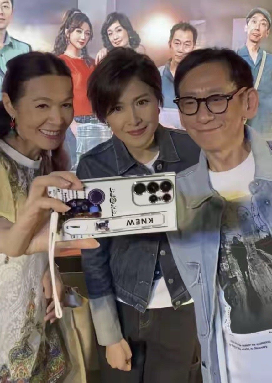 从“花期短”到“逆龄生长”！61岁邵美琪美上热搜，这状态我服了 