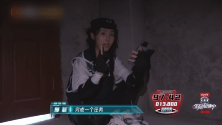 #邢菲全员加速中vlog##邢菲全员加速中蝴蝶双麻花辫造型#感觉邢菲一直以来都挺
