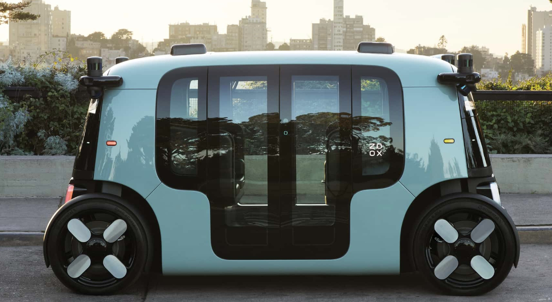 长见识！没有方向盘的车你见过吗？亚马逊旗下Zoox无驾驶舱Robotaxi实测：