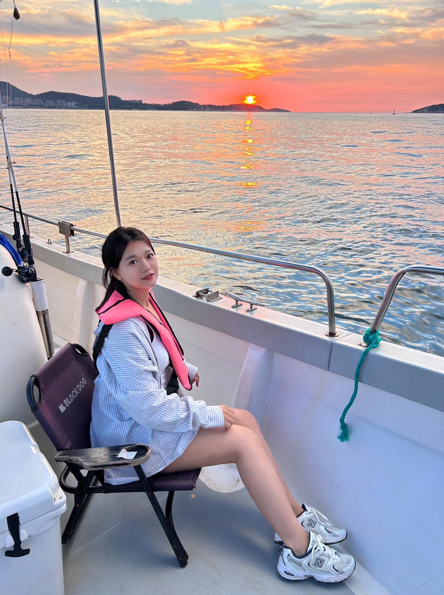 你憔悴 我替你明媚