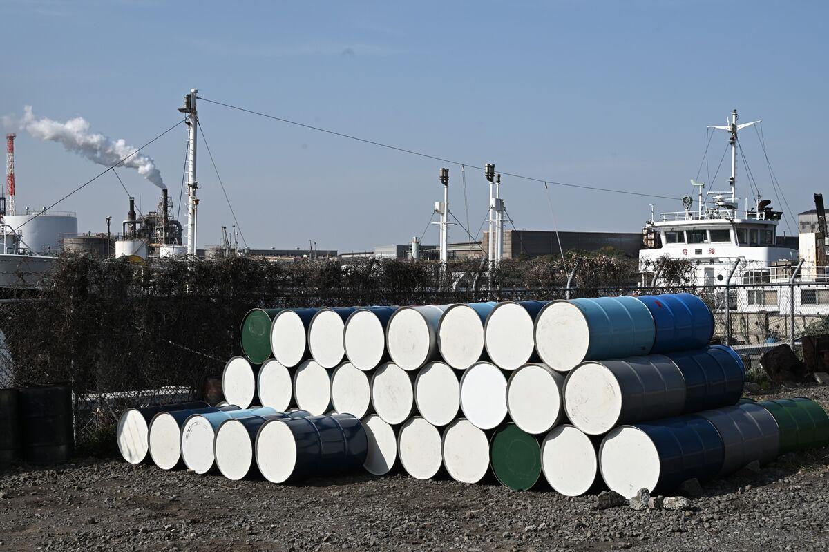 CFTC官员称，该机构正“密切关注”原油期货交易量激增的情况