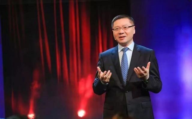 中国有两个专家预测特别准，一个是复旦大学预测乌克兰大概会亡国的张维为教授，另一位