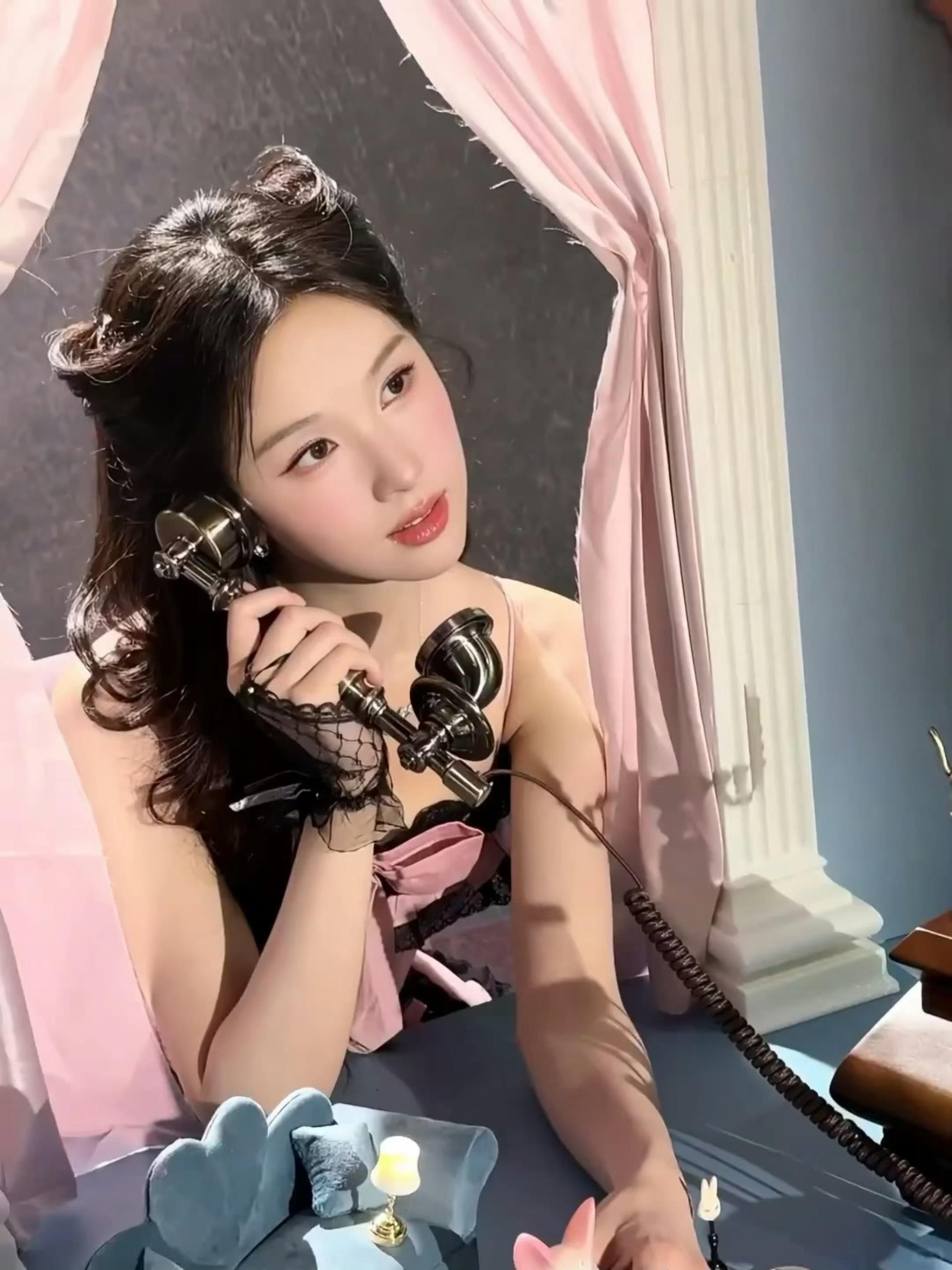 陈都灵、常华森今日英雄联盟活动造型图！！