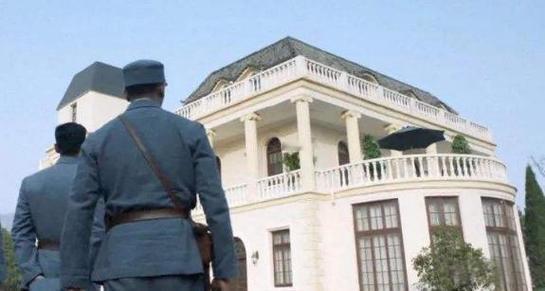 我决定今年找个机会去横店参拜抗日神墅。以表达我对高市的抗议。这座楼里消灭过两千多