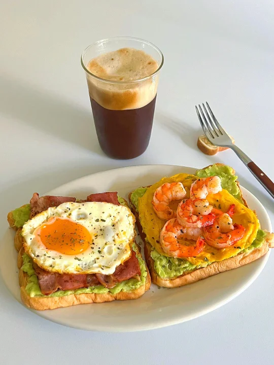 一人食brunch🥪开放式双拼吐司🍤