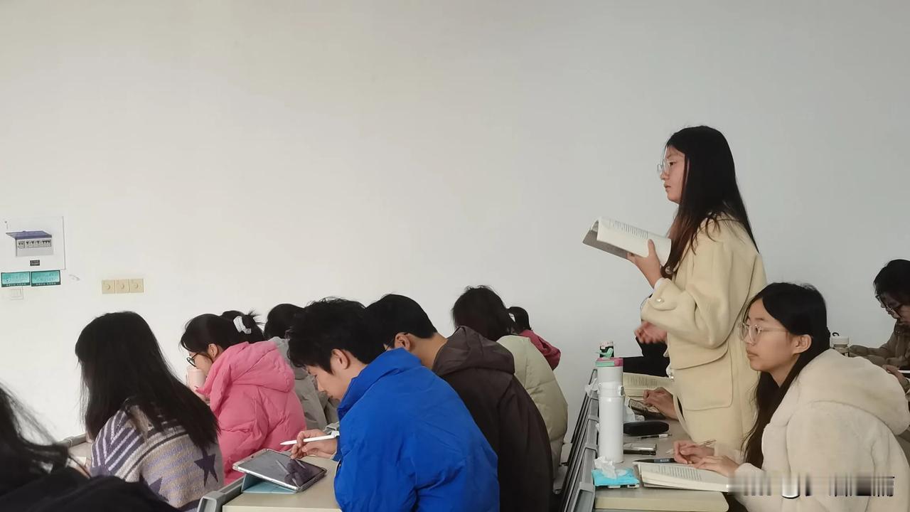 “人生在世，不如意事，十之八九”。人的一生会经历各种坎坷、风雨，起起伏伏，谁能不