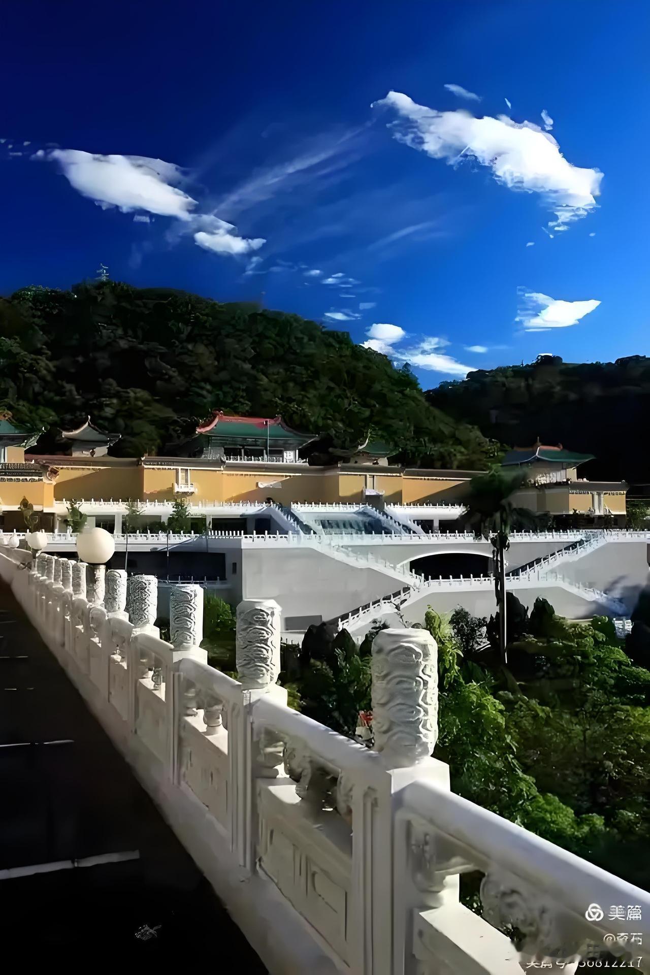 当你专心走好做好自己的事，走好自己的路，做一个善良而有品味的人，心怀感恩，贵人就