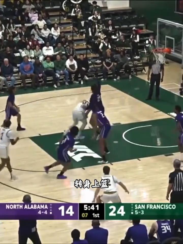 王俊杰NCAA最新比赛，首发登场的他直到上半场剩余9分钟左右才迎来出手机会。45