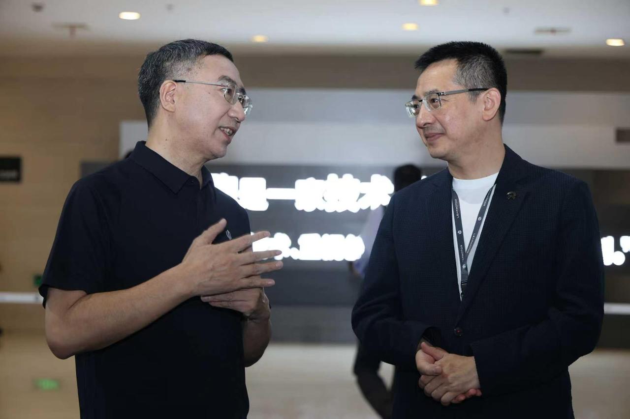 蔚来总裁现身零跑技术日：同行来看的，不是热闹，是行业新方向
零跑2026技术日现