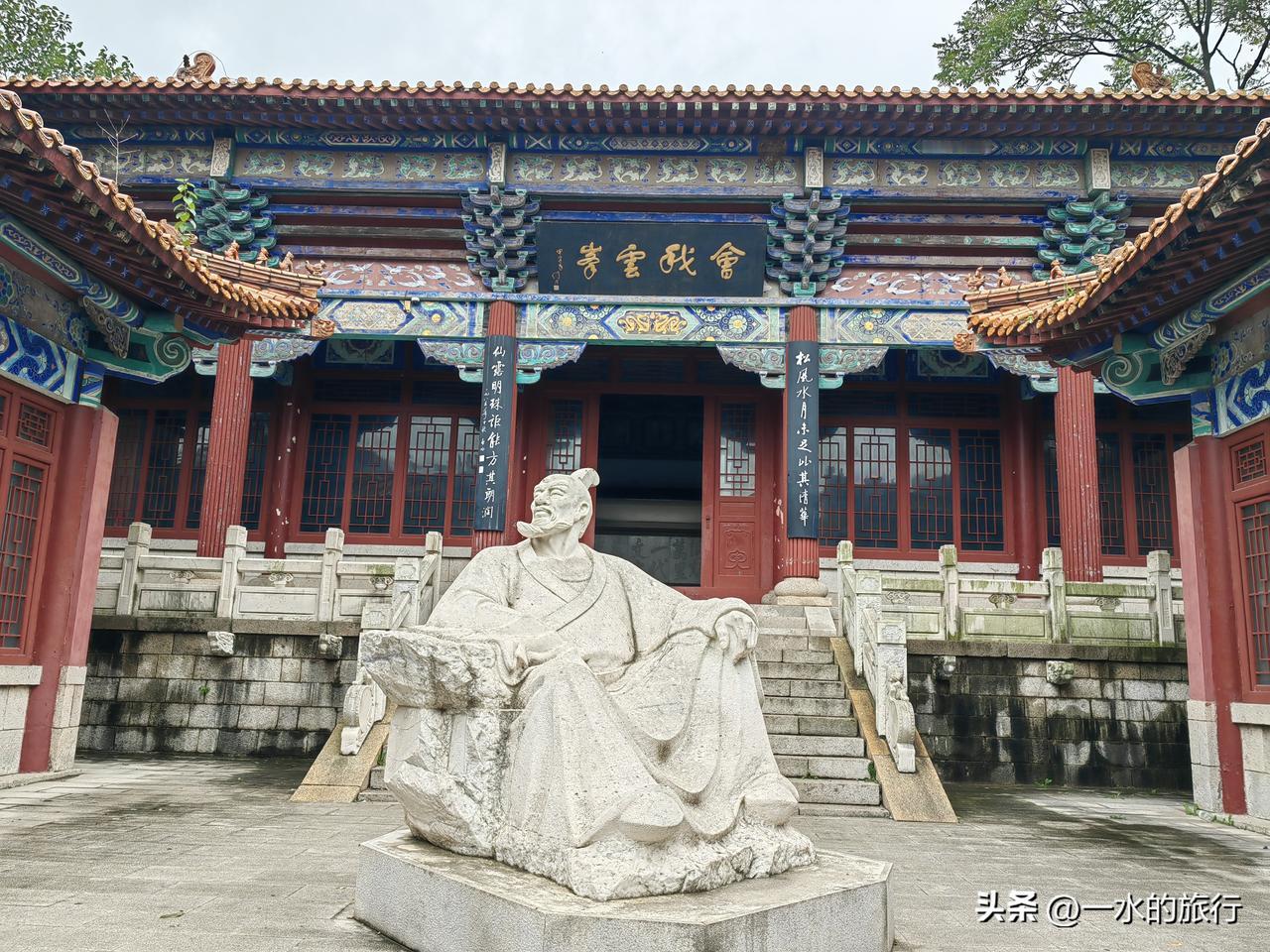 自驾莱州，游玩一个小众秘境-云峰山，山虽不高，名气却不小，号称中国书法名山，关键