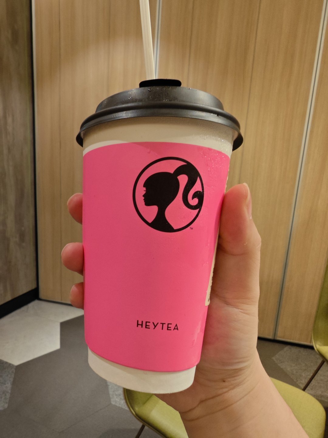 喜茶＊芭比粉 ​​​