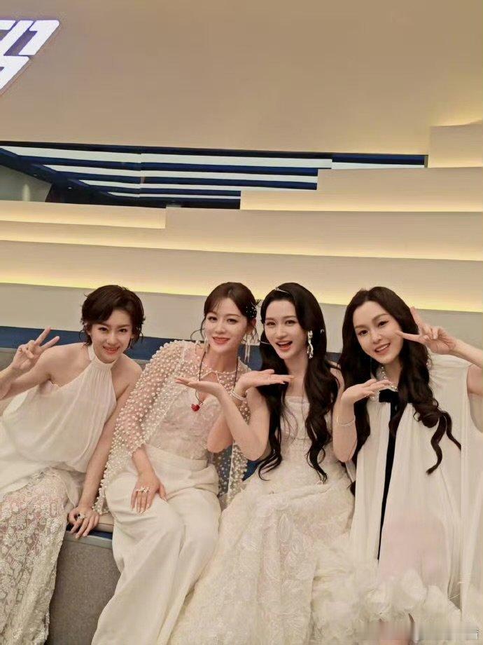 录你好星期六浪姐嘉宾场的姐姐 你好星期六 孙怡甜美登场，治愈感拉满 