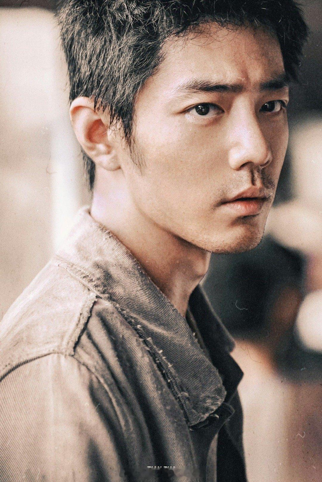 🍉：《重庆号》暂定肖战，正午的战争剧 