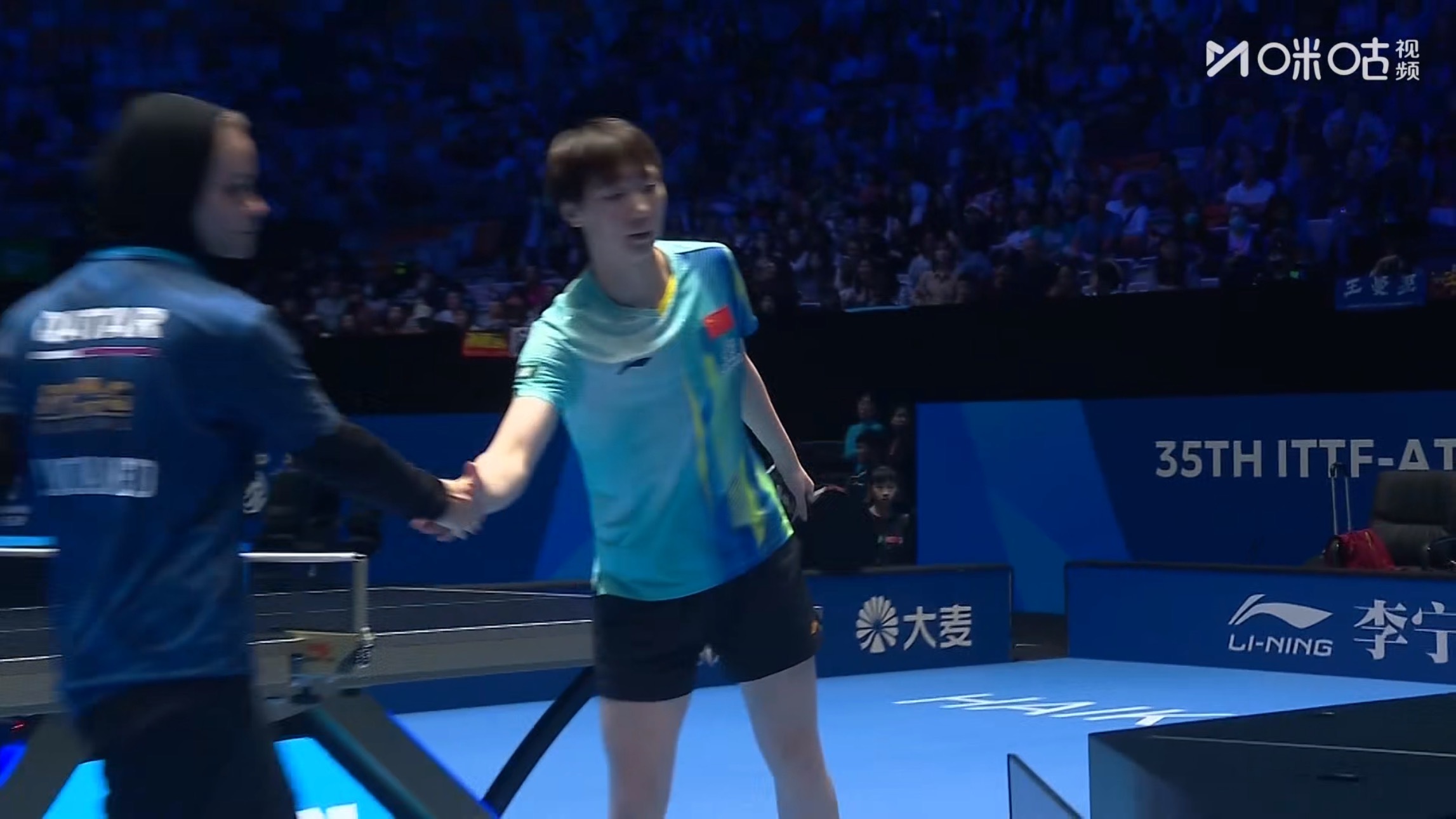 海口亚洲杯女单小组赛第三轮王曼昱3比0穆罕默德(11-2，11-3，11-2)王