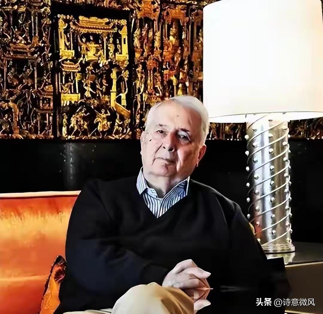 美国学者：如果不是毛主席当年那个决定，中国早已重蹈苏联覆辙。
 
这句评价并非西