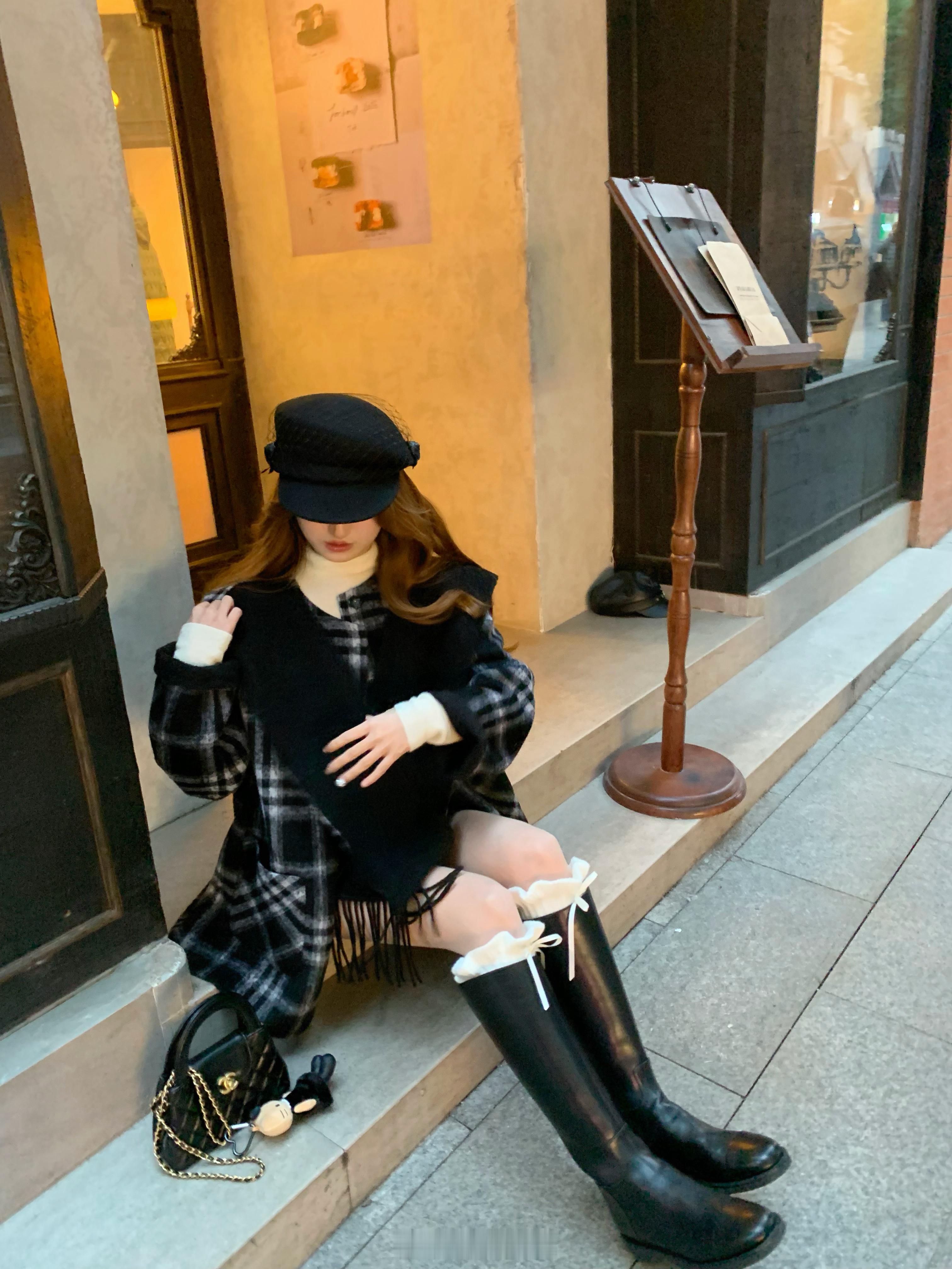 格子控～🐈⬛魔女小斗篷的感觉