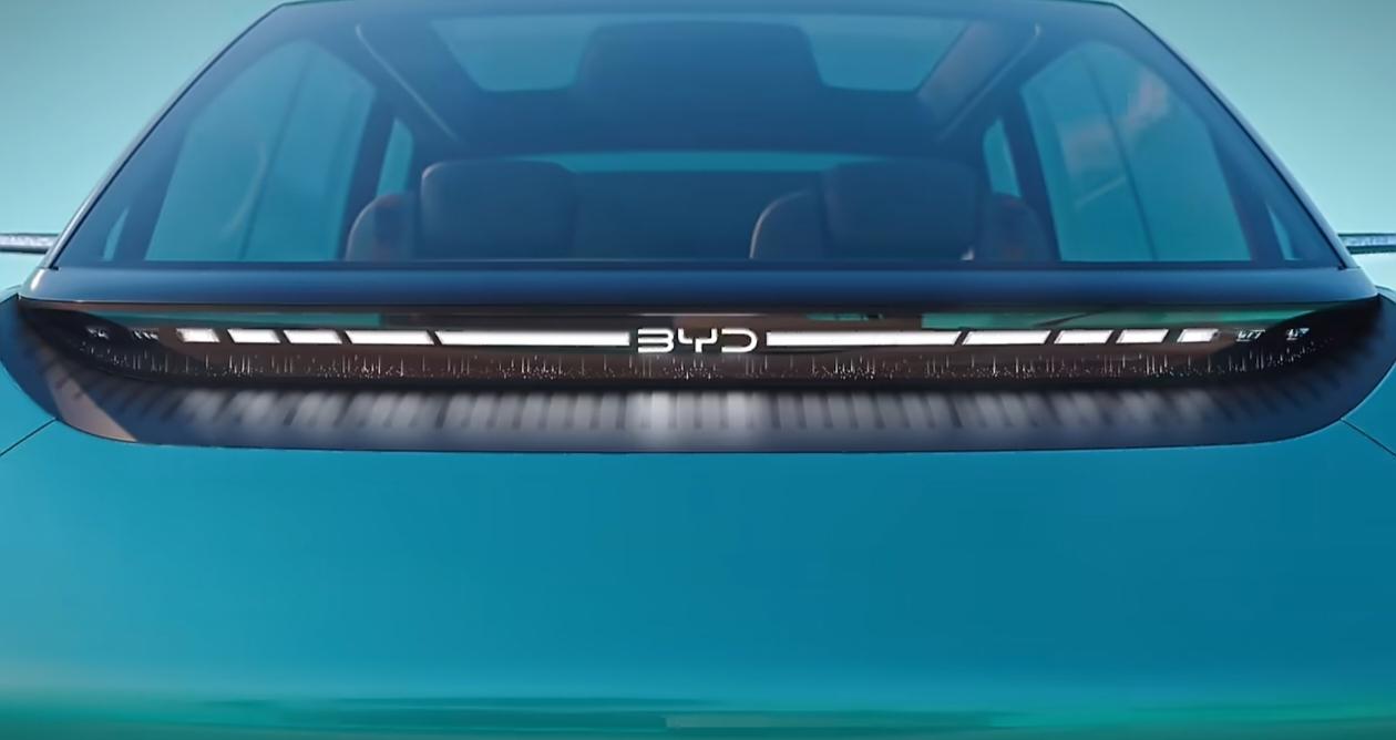 比亚迪海洋网全新概念车，即将在北京车展发布，名为Ocean-V，很可能就是海洋网