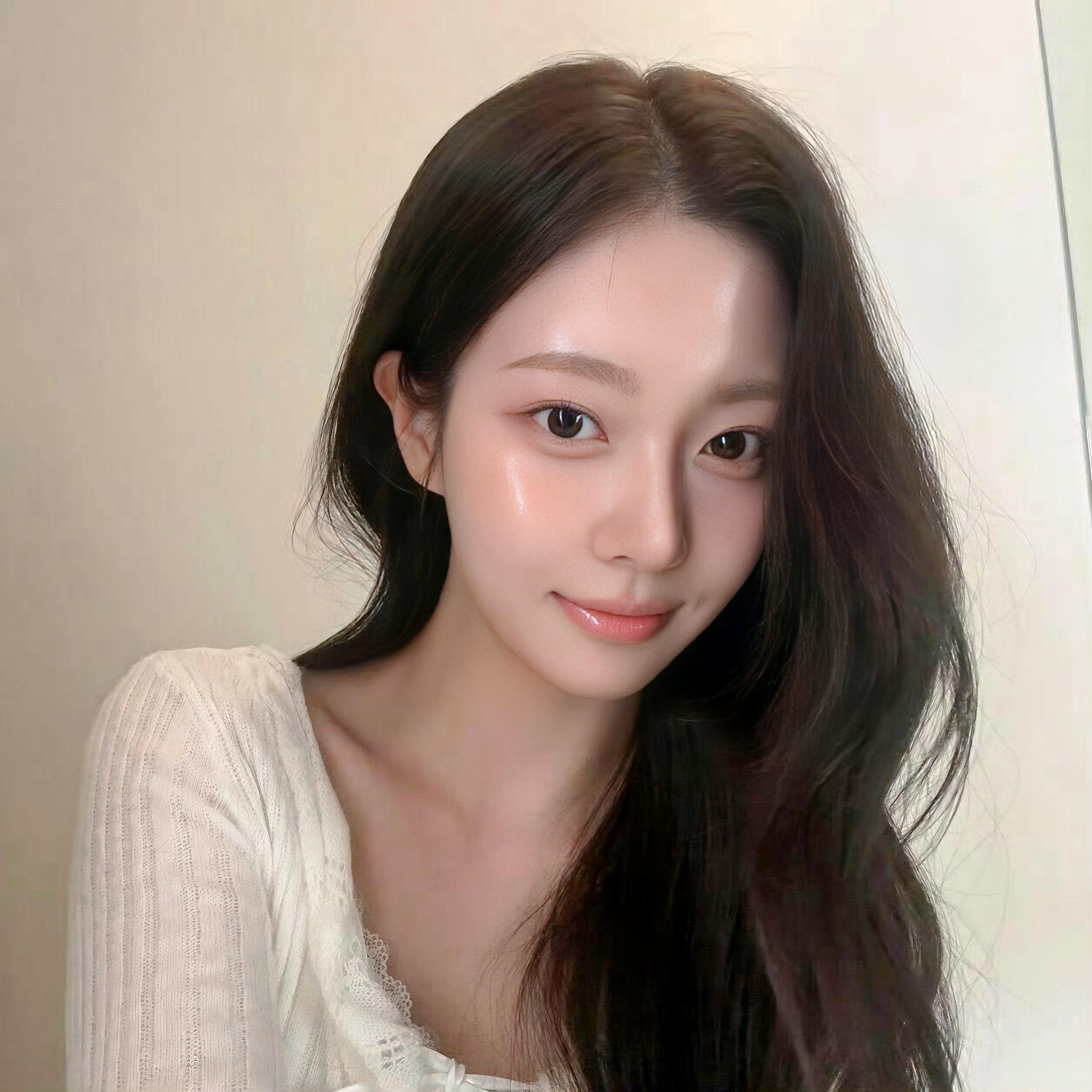 WeChat ｜氛围感女生头像 ​ ​​​