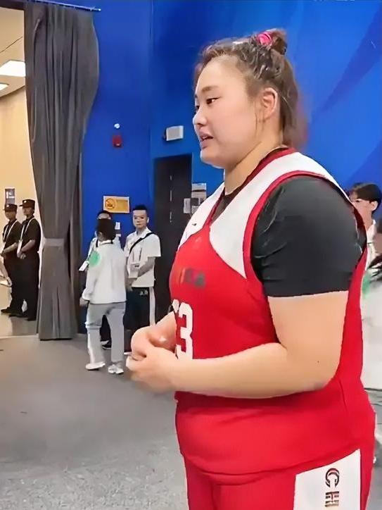 刘禹彤在历届中国女篮内线中属于什么水平？按10分计算，她只能打6.5分！

1、