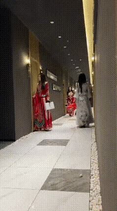 是要进行一场集体婚礼吗？