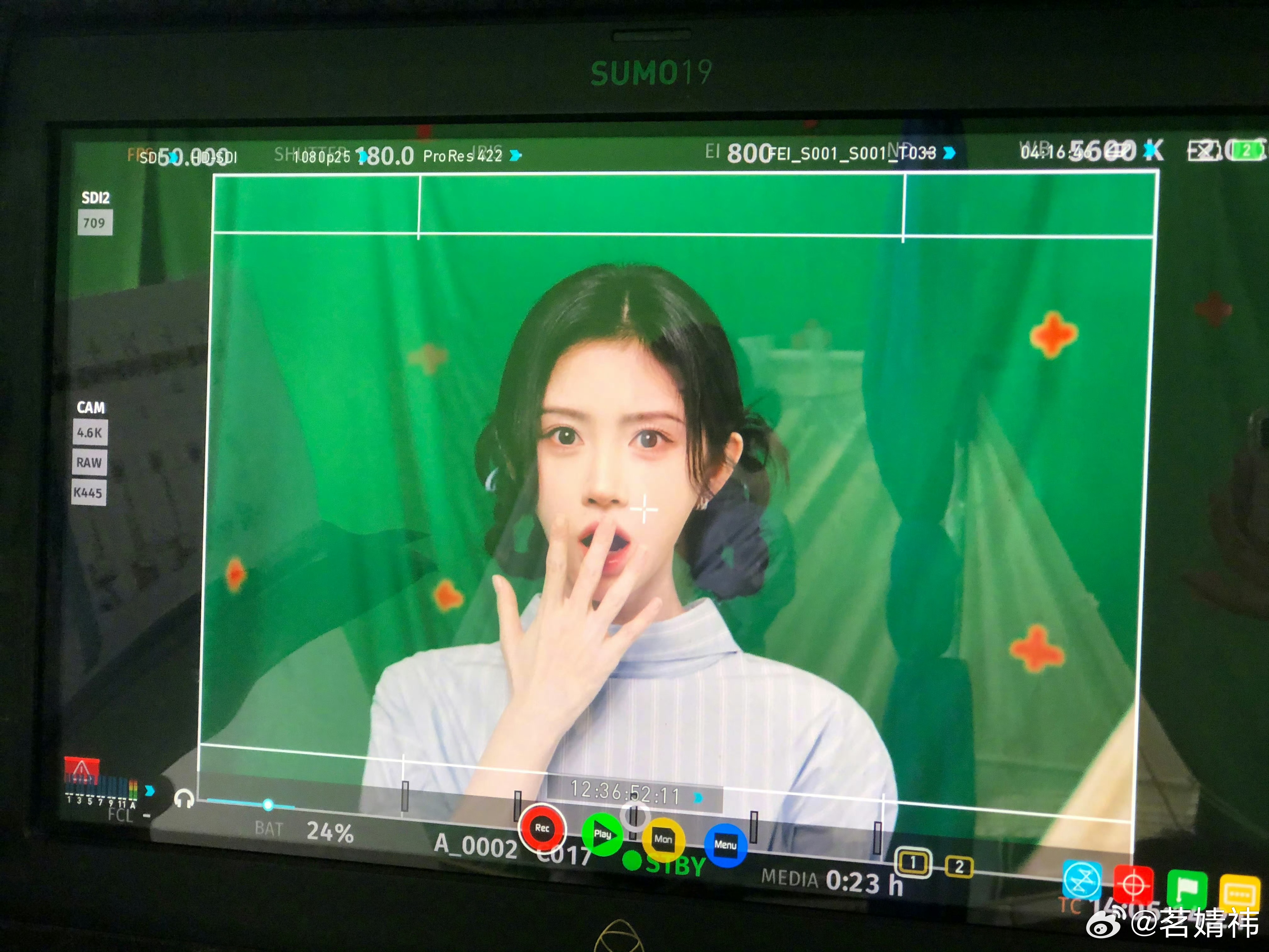 鞠婧祎阿黛 jjy 鞠婧祎苏绿夏她身上有光 有光而不耀 和光同尘. 𝓗𝓮 ?
